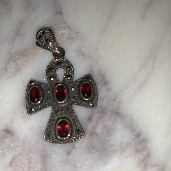 Vintage Sterling Silver  Filigree Cross Pendant with Garnet Stone - Picture 6 of 16